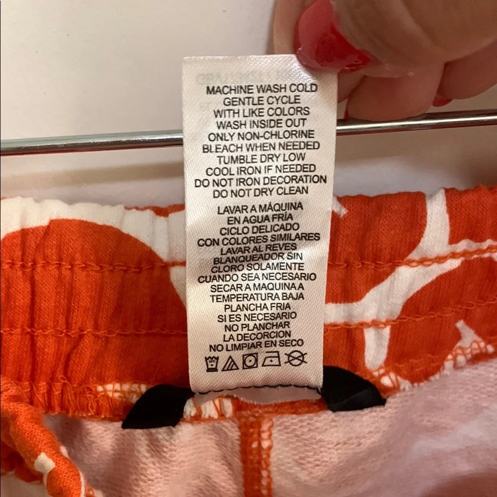 NWT Guess Orange and White Abstract Pattern Shorts kids 4T